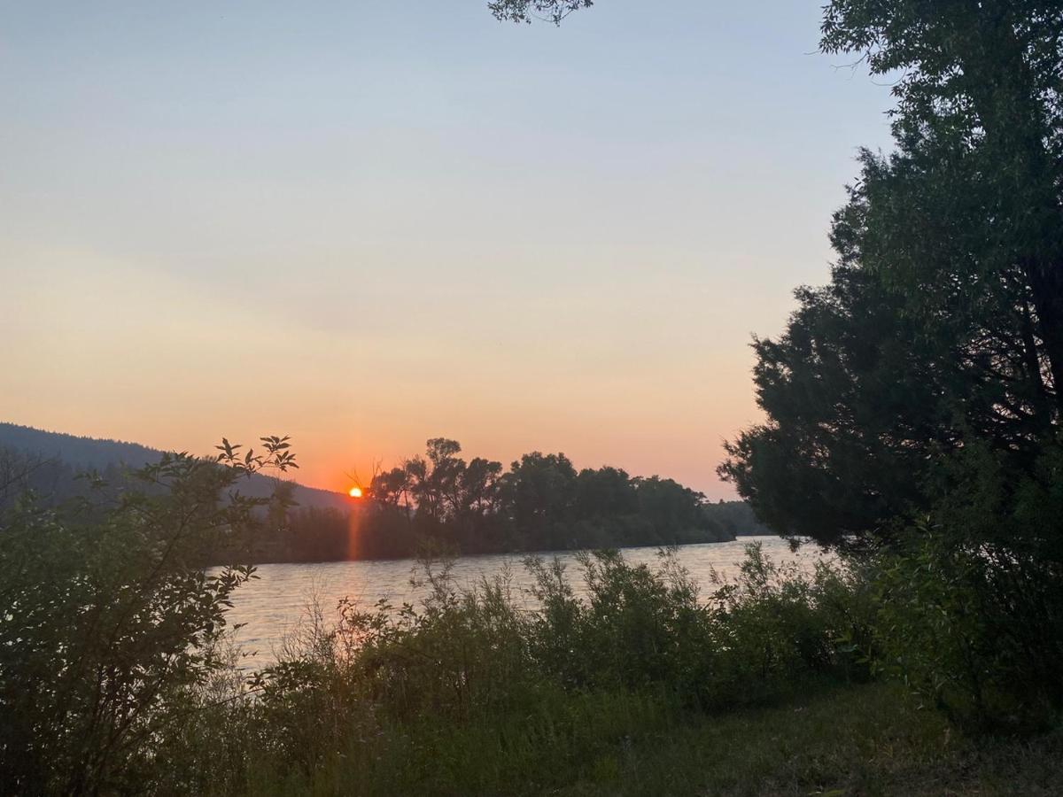 Snake River Glamping Irwin Extérieur photo